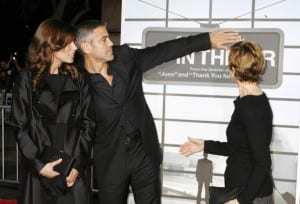 George Clooney presenta la madre ad Elisabetta Canalis