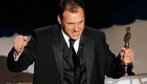 Mauro Fiore durante la premiazione degli Oscar