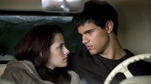 Jake and Bella New Moon scene twilight series 7156020 560 312