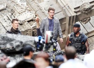 #5516643 Transformers actor Shia LaBeouf looks confused on the set of Transformers 3 in Chicago, IL on July 31, 2010 with co stars Josh Duhamel and Tyrese Gibson. As Shia frantically gestured his arms his costars looked on in confusion. Was Shia frustrated, summoning fans to dance, channeling Richard Nixon, or acting? We may never know. Fame Pictures, Inc Santa Monica, CA, USA +1 (310) 395