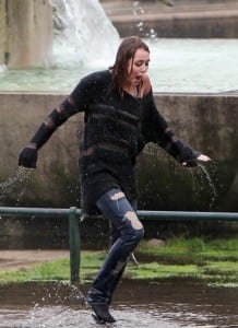 Miley cyrus douglas booth wet and wild 12 500x687