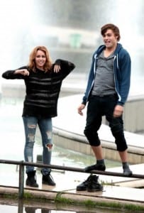 Miley cyrus douglas booth wet and wild 44 0 500x737