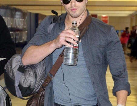 gallery main kellan lutz lax breaking dawn 10172010 01