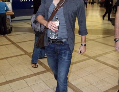 gallery main kellan lutz lax breaking dawn 10172010 02