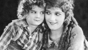 Micky Moore e Mary Pickford in Pollyanna 1920