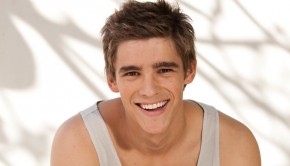 Brenton Thwaites