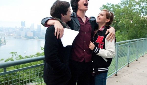 perksofbeingawallflower emmawatson ezramiller loganlerman