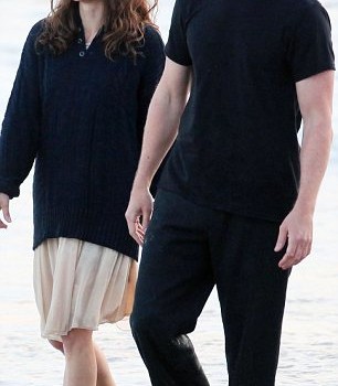 terrence malick movie image set photo portman bale 2