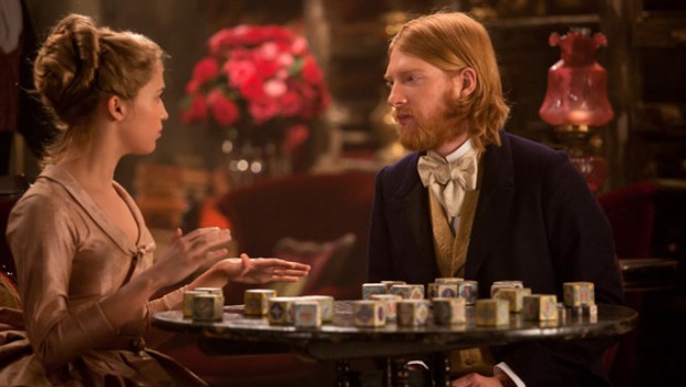 alicia vikander and domhnall gleeson in anna karenina