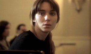 Rooney Mara in una scena di Effetti collaterali