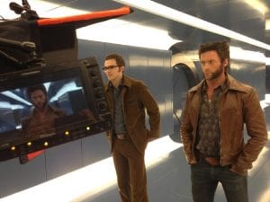 Hugh Jackman (Wolverine) e Nicholas Hoult (Dr. Hank McCoy/Bestia) sul set di X-Men: Giorni di un futuro passato