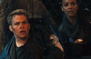 Chris Pine e Zoe Saldana in Into Darkness - Star Trek