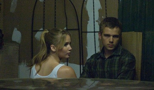 house at the end of the street jennifer lawrence max thieriot