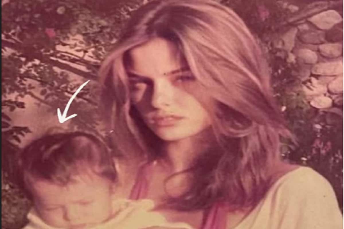 chi è il mostro sacro della tv qui giovanissima