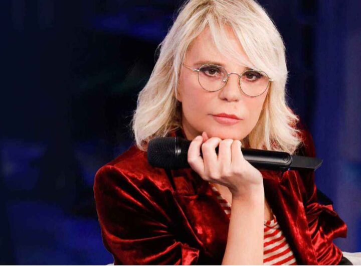 Maria De Filippi si è rifatta?