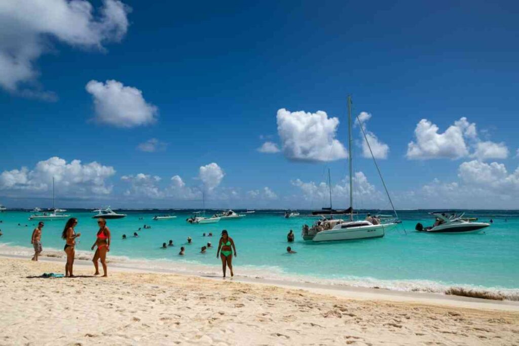 spiaggia paradisiaca in italia