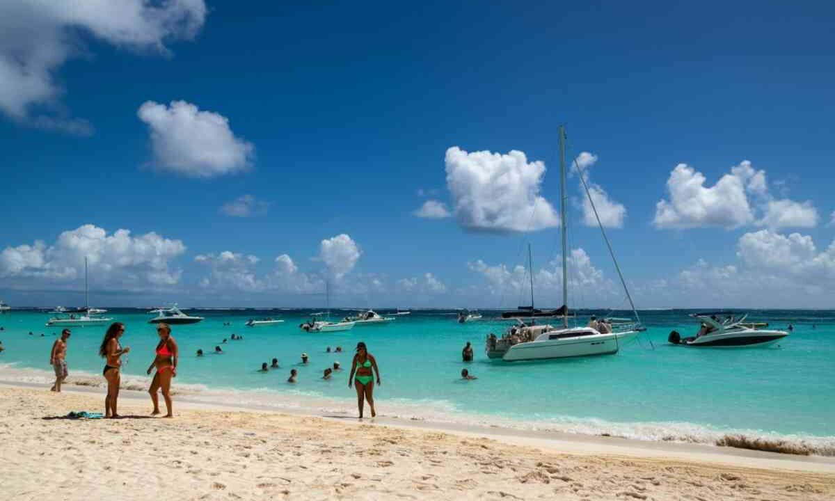 spiaggia paradisiaca in italia