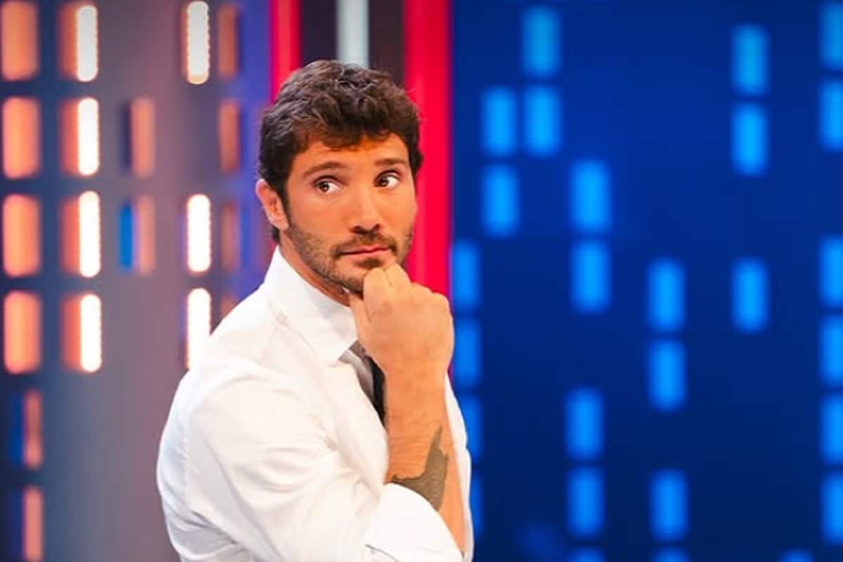 stefano de martino bomba rai polemica