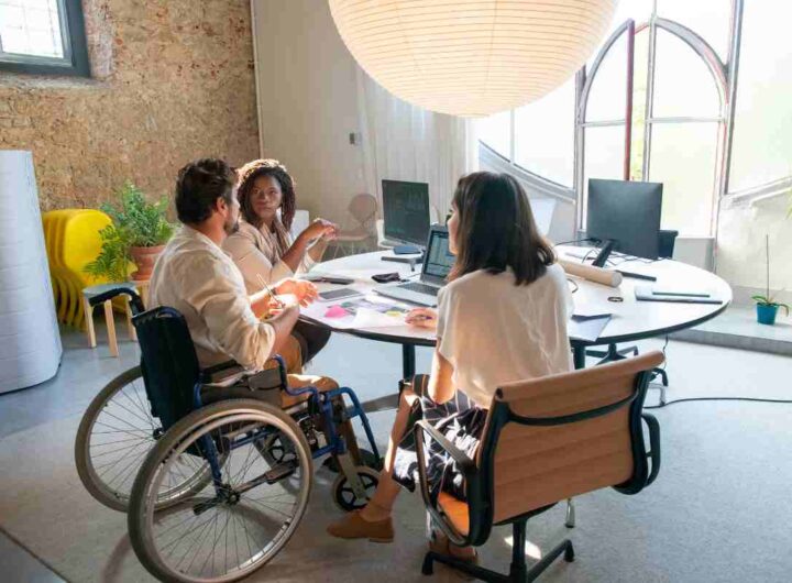 Bonus disabili 2025:, pioggia di agevolazioni per i titolari della 104