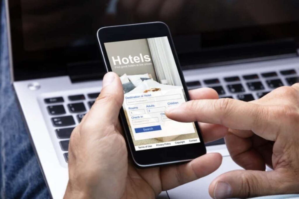 Un recente caso giudiziario conferma infatti che se le foto dell’albergo non corrispondono alla realtà, il turista ha diritto a un rimborso, a patto di dimostrare l’inganno.