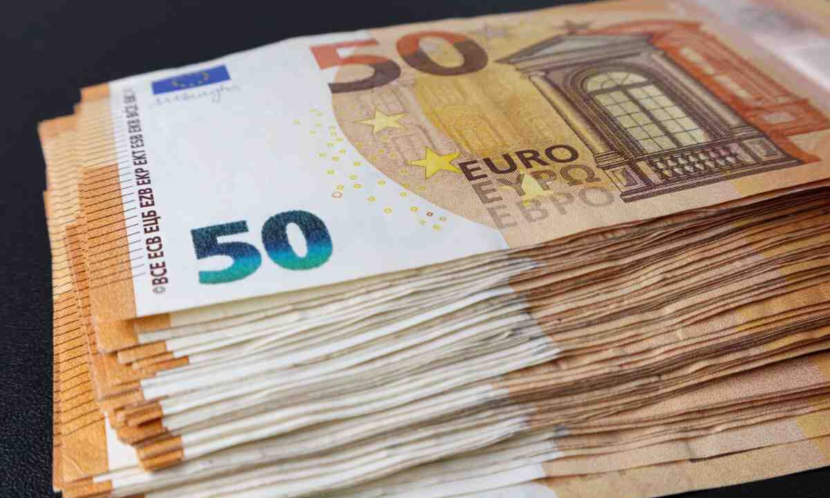 Soldi euro contanti