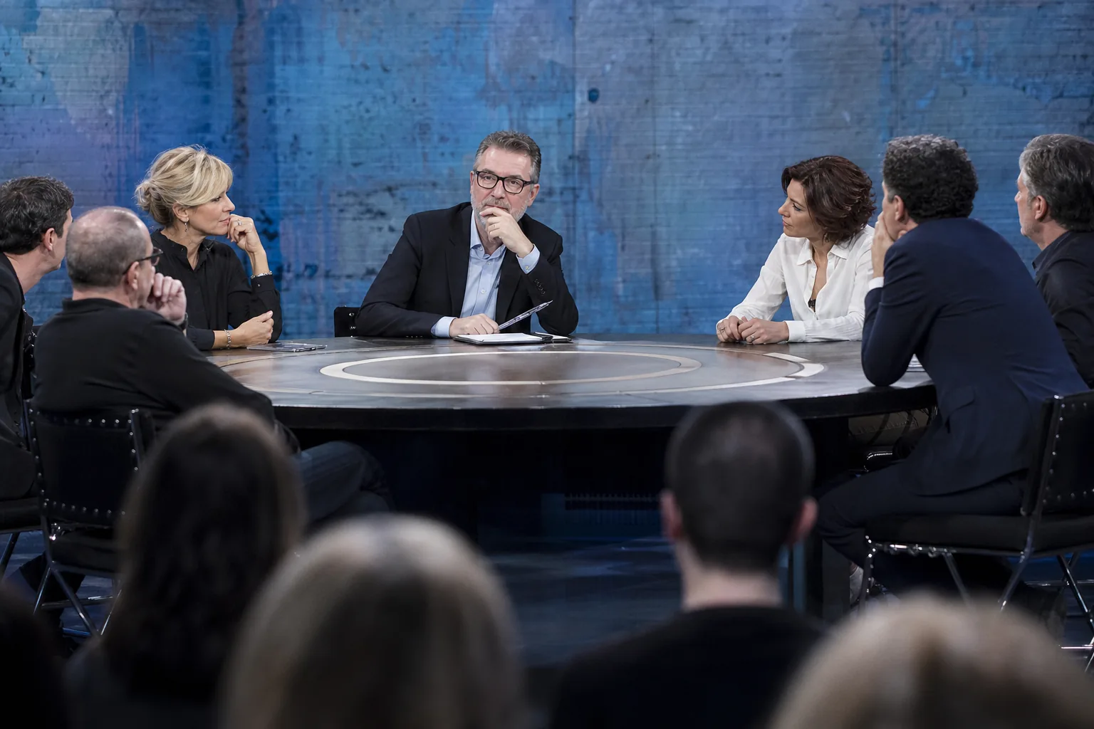 Il Tavolo di Che Tempo Che Fa in prima serata: Fazio parte in sordina sul Nove